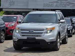 Ford Explorer 2015 Silver