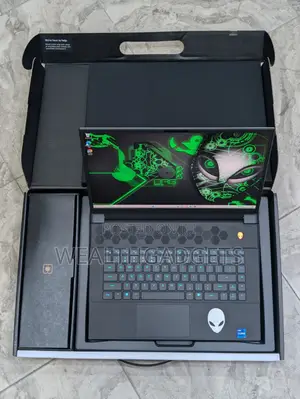 Laptop Alienware M16 R1 16GB Intel Core i7 SSD 1T