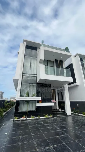 5bdrm Duplex in Ologolo for sale