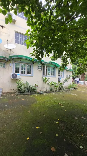 4bdrm Block of Flats in Ministry Of Foreign, Maitama for rent