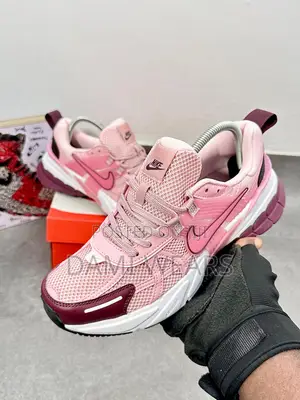 Nike Vk2 Runtekk Pink Summit Sneakers
