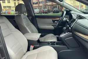 Honda CR-V Touring 4dr SUV AWD (1.5L 4cyl CVT) 2017 Gray