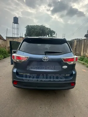 Toyota Highlander 2017 Blue