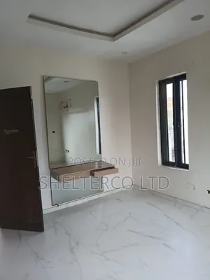 4bdrm Duplex in Gra for rent