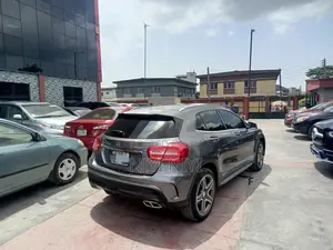 Mercedes-Benz GLA 250 2016 Gray