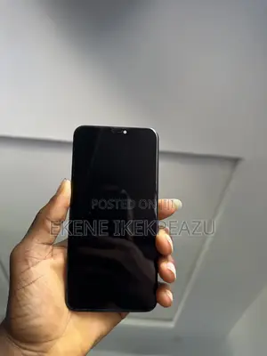 iPhone 11 Pro Max Original Follow Come Screen