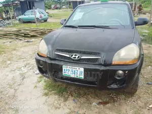 Hyundai Tucson 2008 Black
