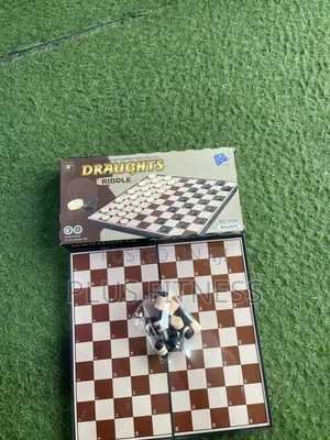 Draught Game – Board + Pieces