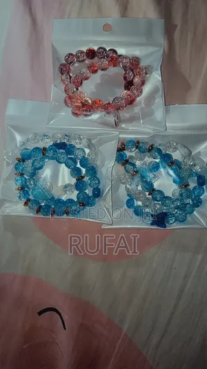 Teni Petals