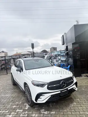 Mercedes-Benz GLC-Class GLC 300 2023 White