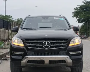 Mercedes-Benz M Class ML350 4dr SUV (3.5L 6cyl 7A) 2015 Black