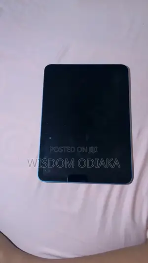 Apple iPad (2025) 128 GB Silver