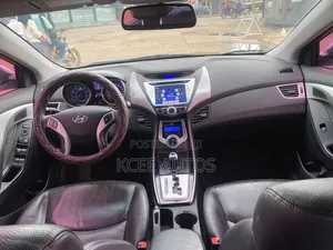 Hyundai Elantra 2012 Silver