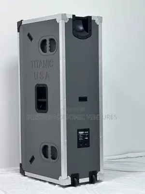 Double Titanic Speakers