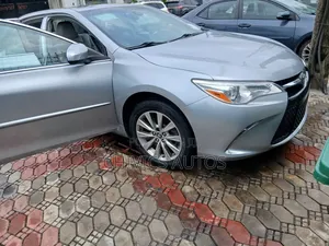 Toyota Camry 2015 Silver