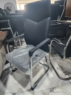 Executive Visitor's Office Leather Chair.