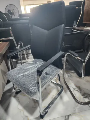 Executive Visitor's Office Leather Chair.