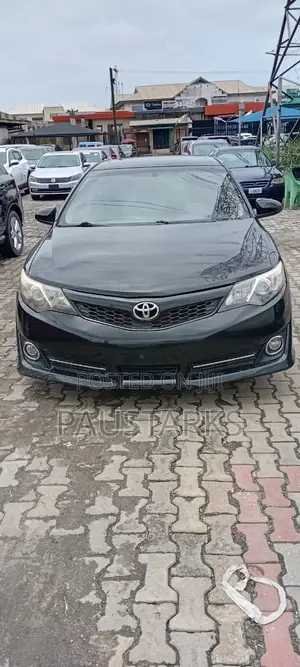 Toyota Camry SE V6 4dr Sedan (3.5L 6cyl 6A) 2013 Black