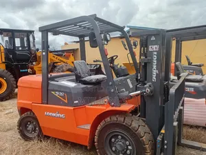 Brand New 5 Ton Forklift for Sale - 3 Stage Mast by 4.5m - Diesel*