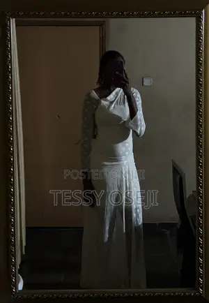 Elegant White Long Sleeve Maxi Dress