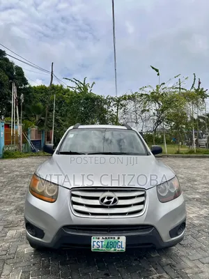 Hyundai Santa Fe 2010 Silver