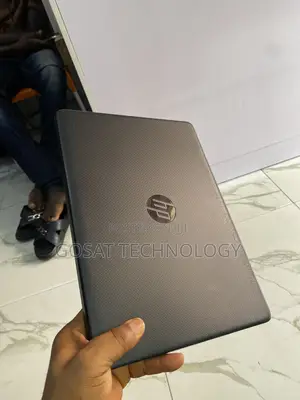 Laptop HP 14S 4GB Intel Pentium HDD 1T