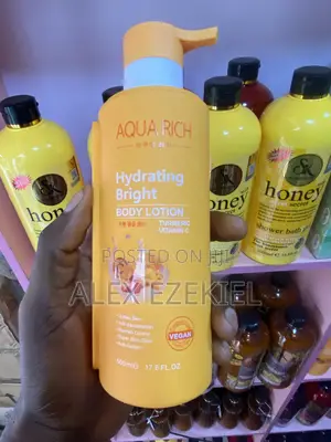 Aquarich Lotion Tumeric Vitamin C 1pcs