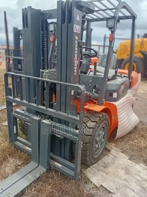 Brand New Lonking LG30DT 3Ton Forklift 4.5M Mast Diesel*
