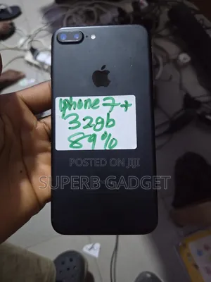 Apple iPhone 7 Plus 32 GB Black