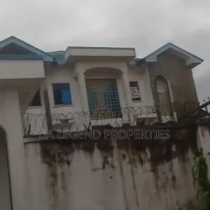 12bdrm Duplex in Rumuomasi for sale