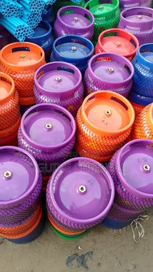 Dealer on All Kinds of Gas Cylinders Gas Accessories Cookers Electric