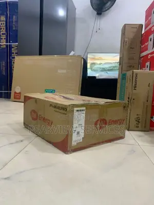 8000W PV Fast Charging Hybrid Inverter