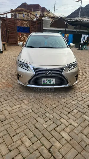 Lexus ES 2016 Gold