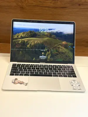 Laptop Apple MacBook Air 2019 16GB Intel Core i7 SSD 256GB