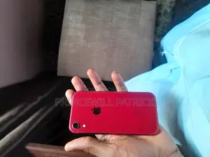 Apple iPhone XR 128 GB Red