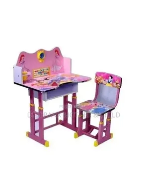 Disney Character Study Table and Chair Pink Reading Table