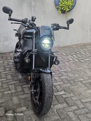 Yamaha 2024 Black