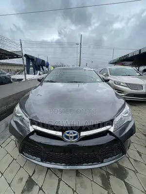 Toyota Camry SE 4dr Sedan (2.5L 4cyl 6A) 2017 Gray
