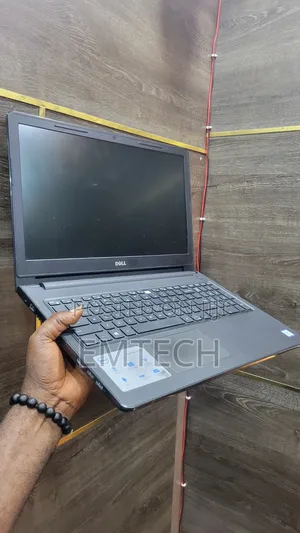 Laptop Dell Inspiron 15 3000 8GB Intel Core i5 HDD 1T