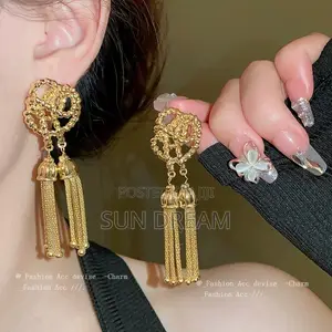 Woman Golden Earrings Designer Earrings Woman Gift