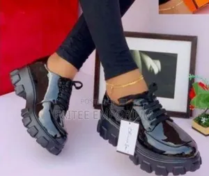 Women Cooperate Shoes