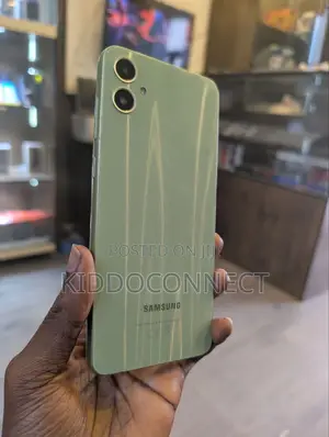 Samsung Galaxy A05 128 GB Green