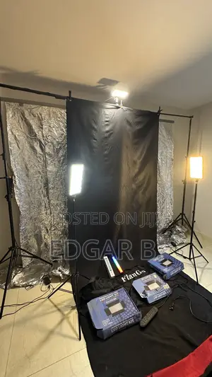 3x Studio Led Lights + Backdrop Stand + Extras