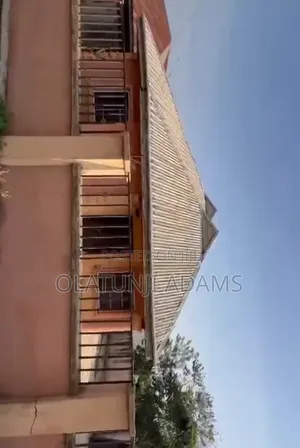 6bdrm Block of Flats in School Area Oke, Osogbo for sale