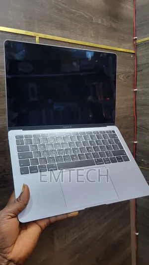 Laptop Apple MacBook Air 2019 8GB Intel Core i5 SSD 256GB