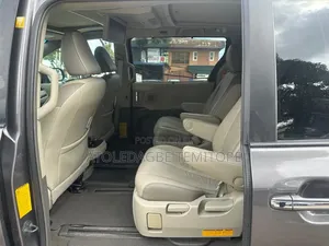 Toyota Sienna Limited 7 Passenger 2012 Gray