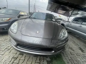 Porsche Cayenne Turbo 2013 Brown
