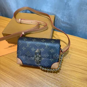 Louis Vuitton Luxury Men's Crossbody Bags Best Quality Well Branded