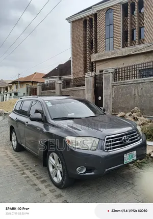 Toyota Highlander Limited 2009 Gray