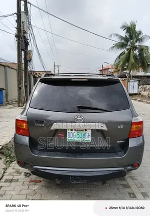 Toyota Highlander Limited 2009 Gray